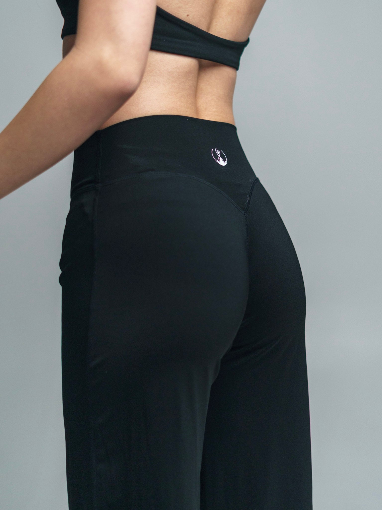Sculpt Straight Leggings